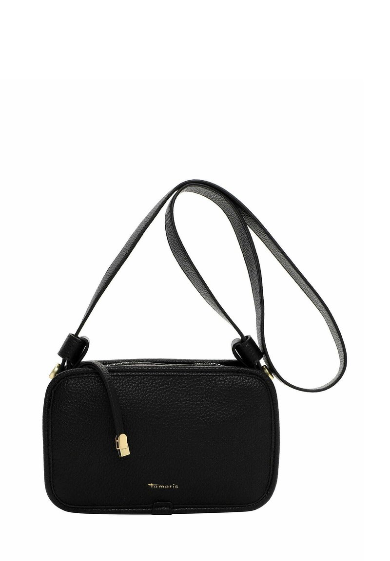 Svart läder crossbody-väska med rektangulär form, texturerad yta, en guldfärgad dragkedja och justerbar axelrem. Guld-logotypdetalj på framsidan.