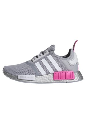 NMD_R1 SHOES - Baskets basses - halo silver/ftwr white/screaming pink