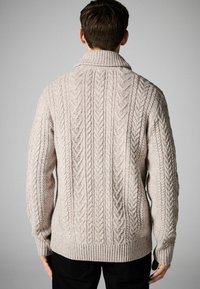 Next SHAWL CABLE REGULAR FIT - Neuletakki - neutral