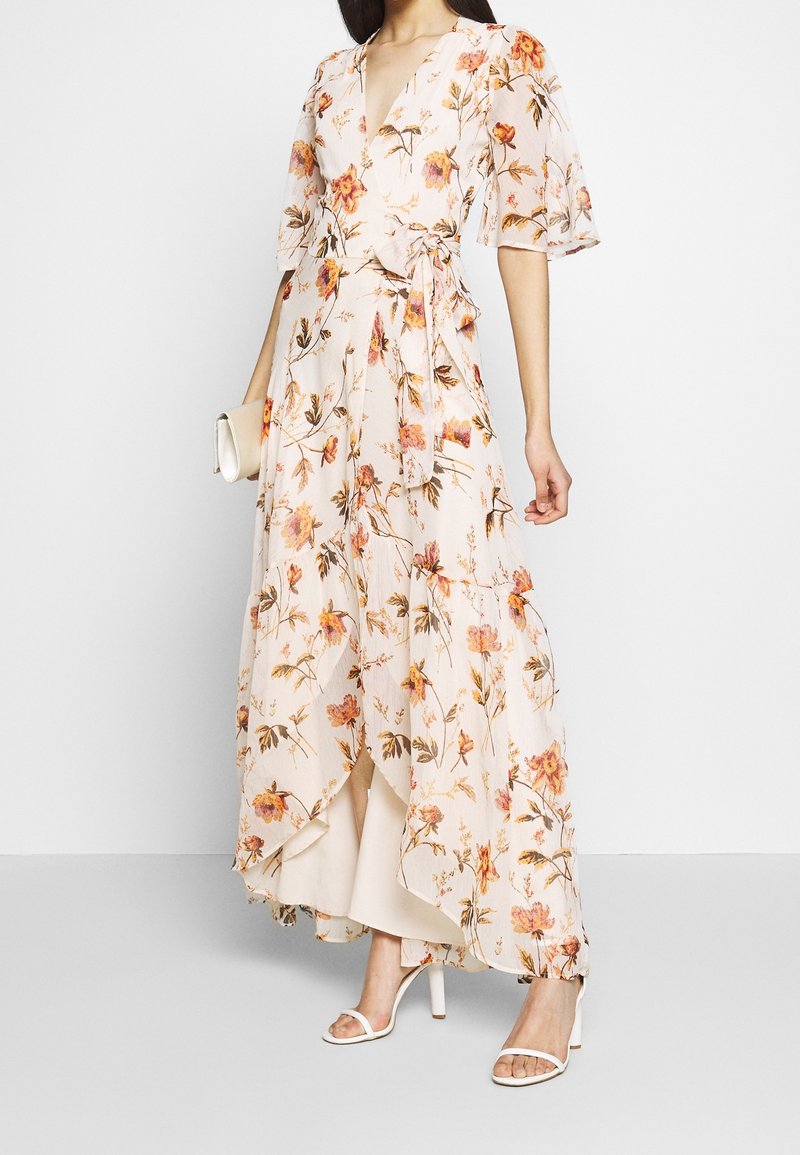 Hope & Ivy Tall Maxi dress - off-white - (Pre-owned) - Zalando