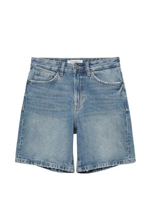 Lichtblauwe denimshorts met voorzakken, riemlussen en een knoopsluiting, afgebeeld op een witte achtergrond.