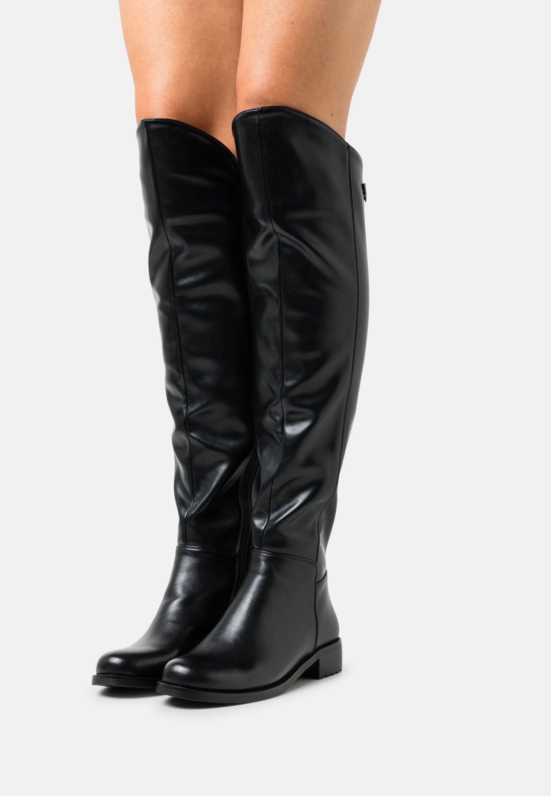Botas Laura Biagiotti de Tejido sintético de color Negro Mujer Zapatos de Botas de Botas mosqueteras