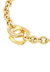 Guldarmbandskedja med sammanlänkade fyrkantiga länkar, slät textur och polerad yta, som framhäver en modern design.