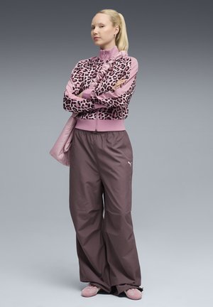 LEO LUXE - Trainingsjacke - poised pink ruby shimmer
