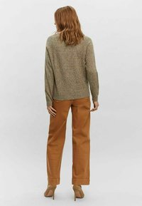 Vero Moda VMDOFFY O-NECK  - Camisola - dark olive