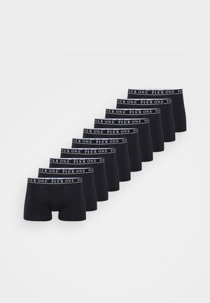 Caleçons boxers noirs disposés en ligne, avec une ceinture logo blanche en contraste. Tissu doux avec une texture lisse.