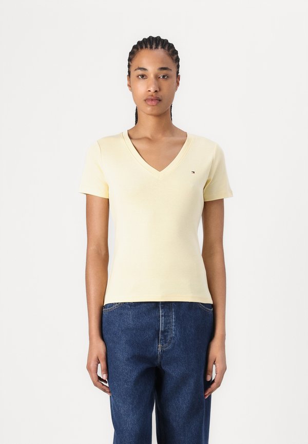 SLIM CODY V NECK - Basic T-shirt - frozen custard