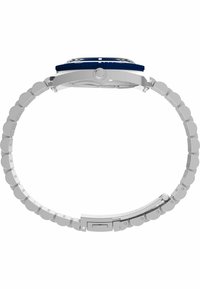 Montre en acier inoxydable avec une lunette et un cadran bleus. Présente un design de bracelet lisse et arrondi avec des maillons circulaires et un fermoir sécurisé.