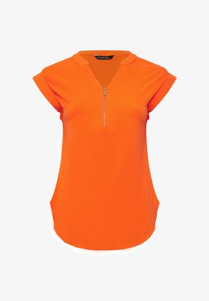 Blusa arancione vivace a maniche corte con cerniera frontale argentata e polsini risvoltati, caratterizzata da un orlo arrotondato e colletto a V.