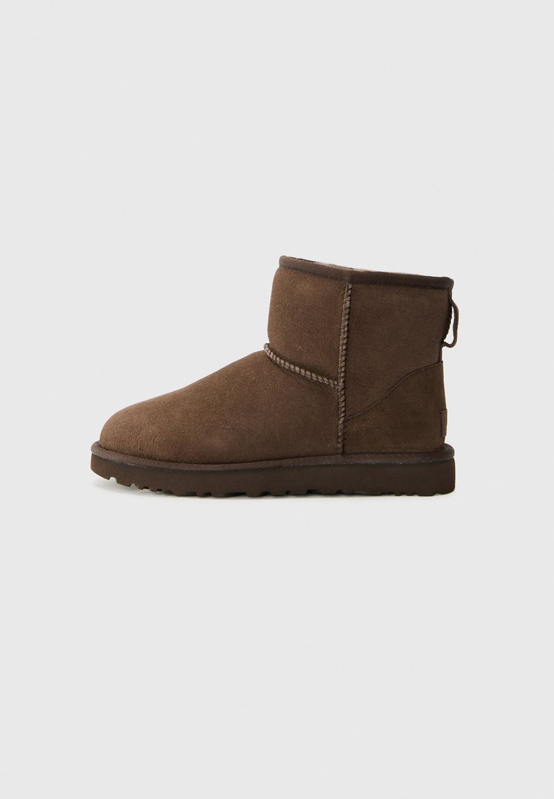 UGG CLASSIC MINI II - Vinterstøvler - dusted cocoa