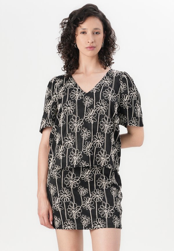 OBJCAMI V NECK - Blouse4