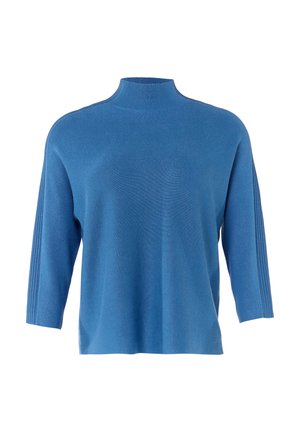 Niebieski, lekki sweter z dzianiny z wysokim kołnierzem i rękawami o długości trzech czwartych z prążkowaną teksturą. Prosty, prostokątny krój.
