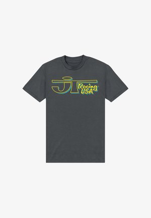 Dunkelgraues Baumwoll-T-Shirt mit einem auffälligen gelb-blauen Grafikdesign "JT Racing USA" auf der Vorderseite. Kurze Ärmel und ein runder Ausschnitt.