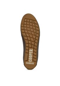 Suola di una scarpa con una base in gomma marrone, caratterizzata da un motivo di presa testurizzato e dalla scritta bianca "COOPER CANDICE" sul lato.