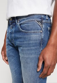 Replay Vaqueros tapered - blue denim