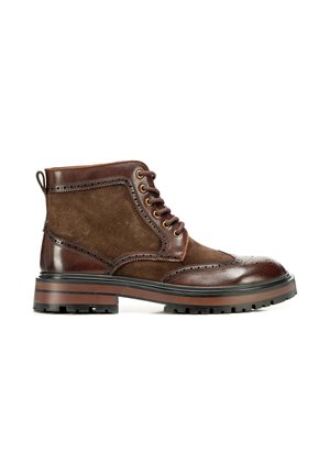 AUS PERFORIERTEN DETAILS - Stivaletti stringati - brown