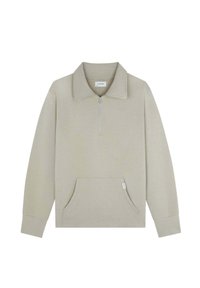 Light grey fleece pullover with a high collar, half-zip front, and a large front pocket. Features ribbed cuffs and a subtle logo tag.