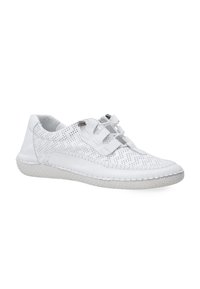 Weiße perforierte Ledersneaker mit einer strukturierten Sohle, elastischen Schnürsenkeln und einer gestickten Ziernaht entlang der Kante.
