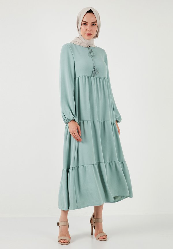 REGULAR FIT - Maxikleid - mint