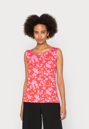 Top sem mangas vermelho com um padrão floral em rosa, decote redondo e design justo. Tecido suave com uma textura macia.