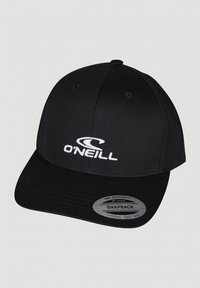 Sort snapback-cap lavet af stof, med en buet skygge. Broderet hvid "O'NEILL" logo på forsiden og et gråt mærke på siden.
