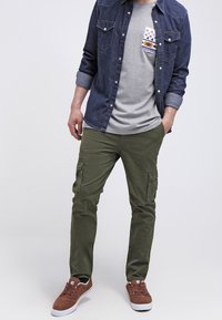 YOURTURN Triko s potiskem - mottled grey