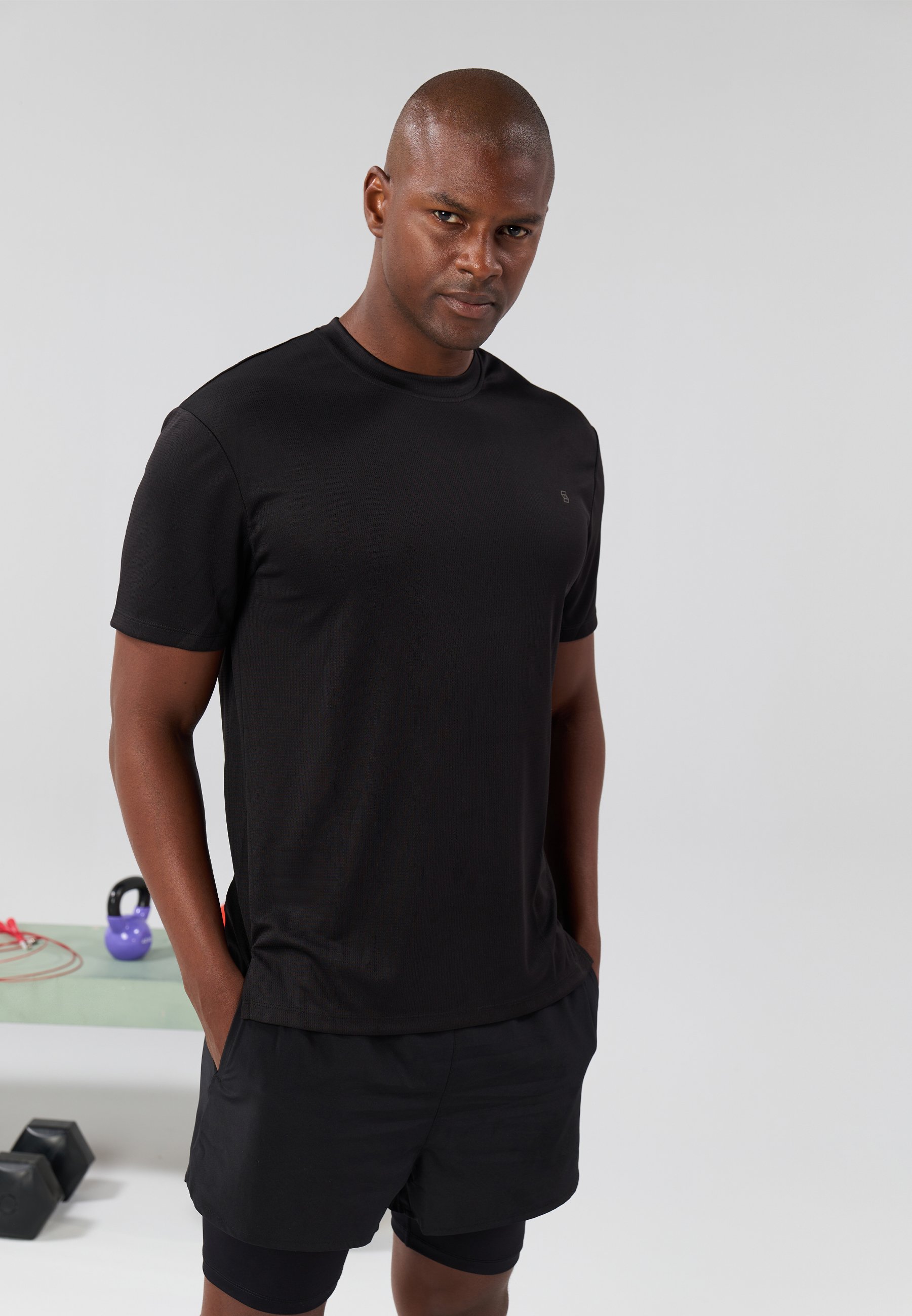 High airflow performance sportswear