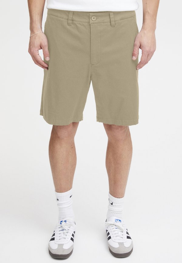 SDJOE REGULAR FIT - Shorts - tree house