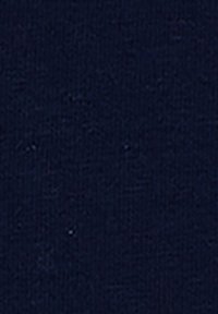 Tessuto blu navy con una superficie liscia e leggermente texturizzata, che mostra un colore uniforme e solido senza motivi o dettagli.