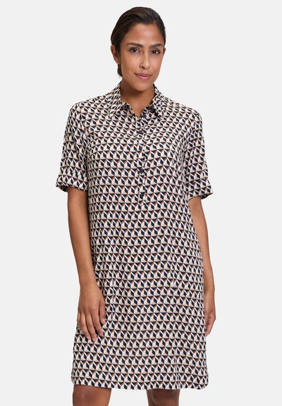 Robe Betty Barclay Taille 38 – Occasion Très Bon état – Motif Multicolore – Style Vintage