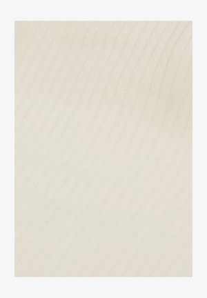 Vaaleanbeige ribattu kangas, jossa on hienovaraiset pystyrivit ja hieno rakenne, tasaisesti valaistu ilman näkyviä esineitä tai kuvioita.