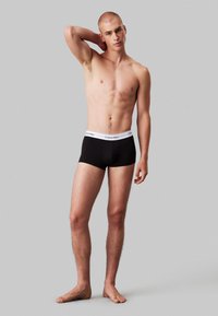 Calvin Klein Underwear - LOW RISE TRUNK ICON 3 PACK - Gaćice - black/glacier Minijatura 1