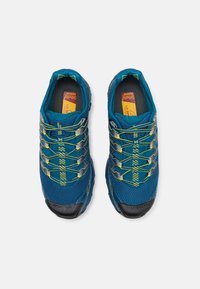 La Sportiva ULTRA RAPTOR II - Sapatilhas de trail running - space blue/blaze