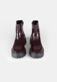 Bata EFFETTO VERNICE - Tronchetti - bordeaux