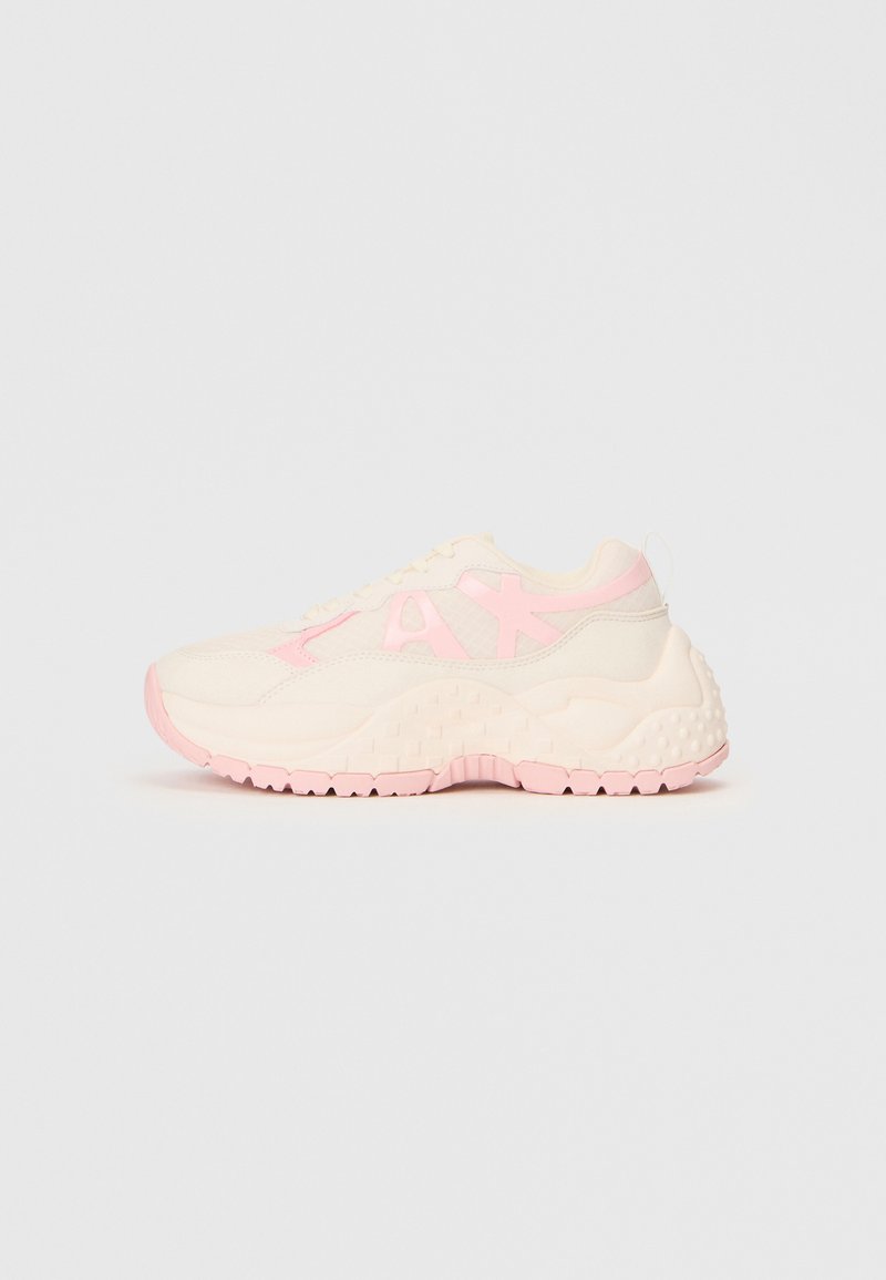 Armani Exchange Sneakers laag roze Armani Exchange Sneakers laag roze