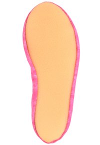 Roze pluizige zolen met een zachte, beige binnenkant. De rand is afgewerkt met een gestructureerde roze stof, wat zorgt voor demping en comfort.