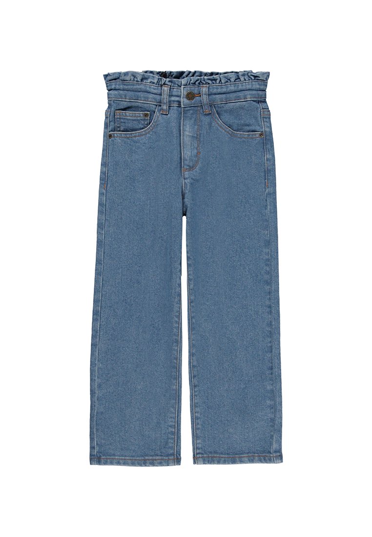 Pantaloni in denim azzurro chiaro con una vita a volant, due tasche frontali e una linea a gamba larga. Cuciture visibili e una trama liscia.