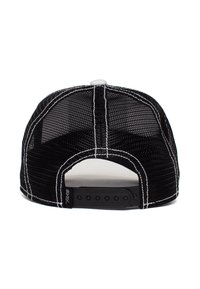 Gorra de béisbol de malla negra con costuras blancas. Presenta un cierre ajustable de plástico tipo snapback y un diseño de corona redondeada.