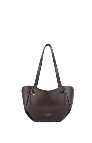 Sac à main en cuir marron foncé avec deux longues anses et logo doré "Lancaster Paris" au centre devant.