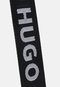 HUGO SADDLE - Taška cez plece - black