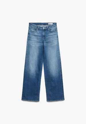 Blauwe denim jeans met brede pijpen, voor- en muntzakken, knoop- en ritssluiting, en vervaagde details op de dijen en knieën.