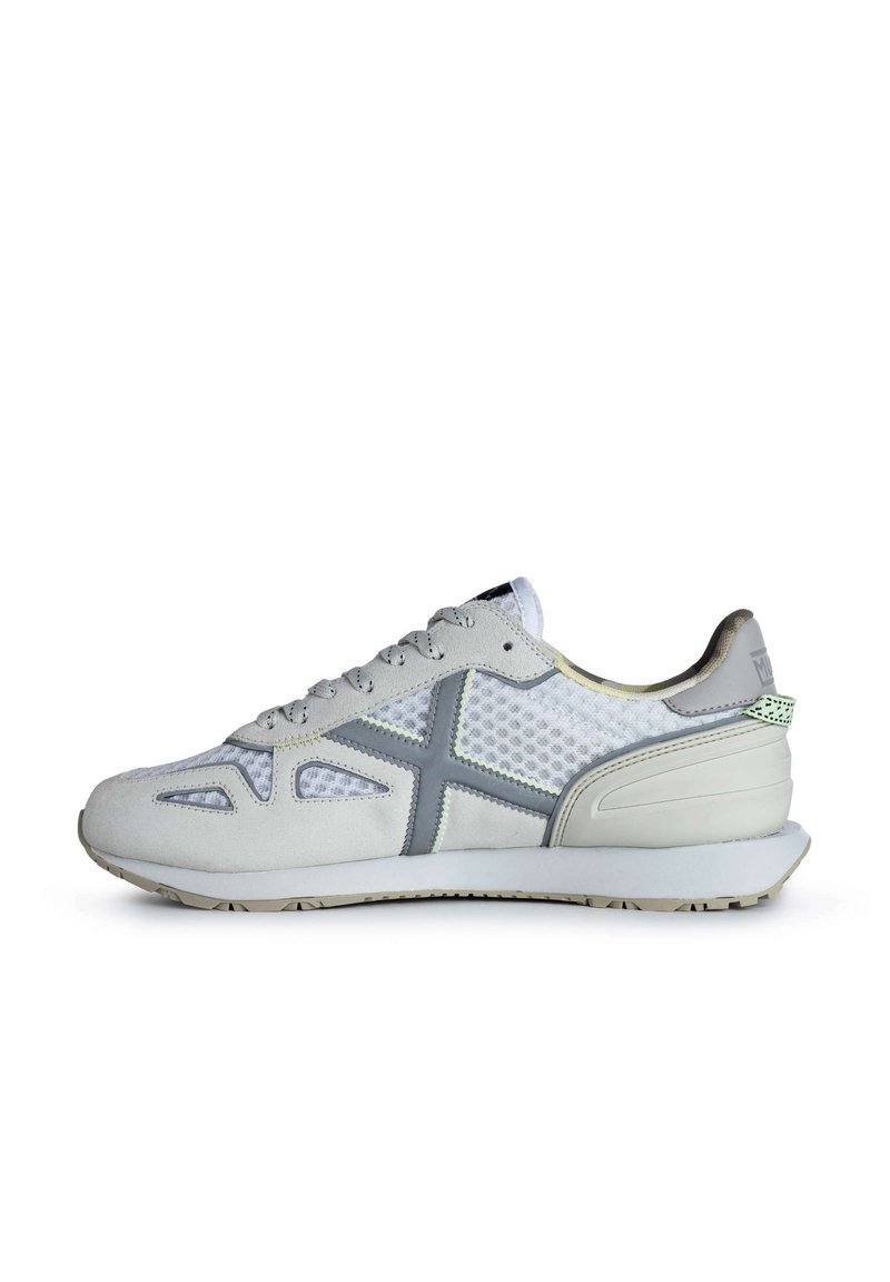 MUNICH MASSANA  - Zapatillas de entrenamiento - gris claro