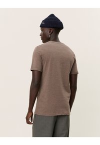 Les Deux NØRREGAARD SEASONAL - Jednoduché tričko - mountain grey melange