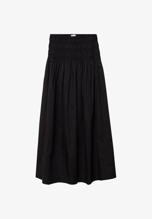 Jupe midi noire avec une large taille smockée et un tissu froncé créant une silhouette évasée et fluide.