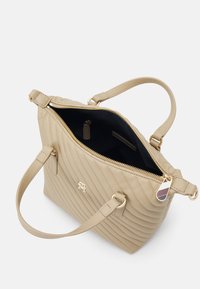 Tommy Hilfiger POPPY REFORM SMALL TOTE  - Rokassoma - beige
