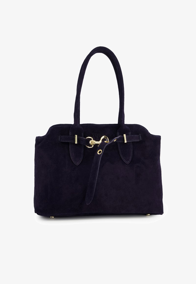 Donkerpaarse suède handtas met twee hoge handvatten, een gouden haaksluiting en een decoratieve strap over de voorkant.