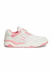 Sneakers in pelle bianca con accenti rosa. Presentano una punta perforata, il logo del marchio di lato e una suola texturizzata e imbottita.