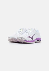 Mizuno WAVE VOLTAGE 2 - Volleyballsko - white/patrician purple/quince