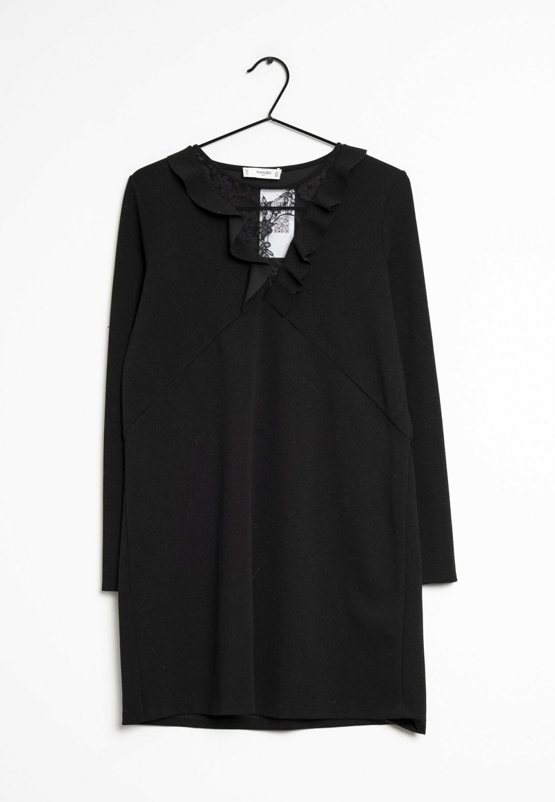 Robe noire à manches longues avec un col volanté, présentant un design triangulaire, un insert en dentelle texturée au niveau du décolleté et une coupe droite.