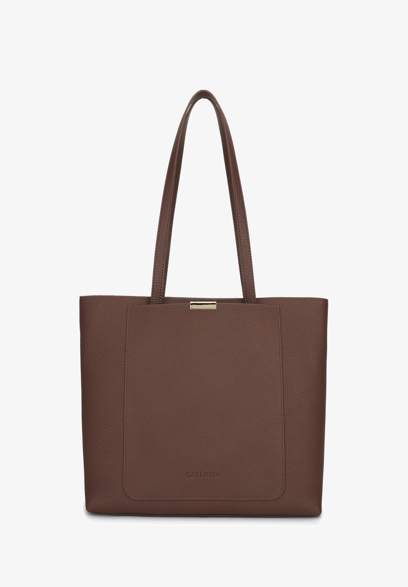 Bruine leren schoudertas met een gestructureerd oppervlak, twee lange hengsels en een voorvak. Beschikt over een accent van gouden hardware aan de bovenkant.